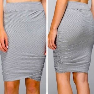 Lululemon Grey & White Striped Anytime Skirt Size Small